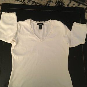 💜EXPRESS WHITE COTTON V NECK TOP